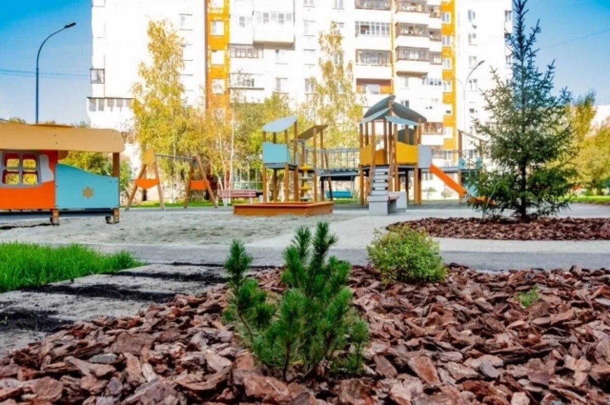    В Екатеринбурге началось активное благоустройство дворов