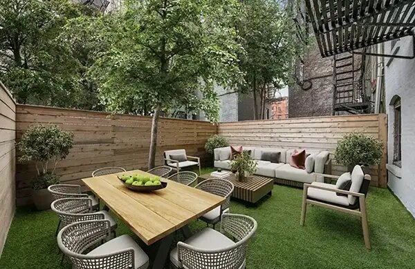 1. Лучшая мебель для обедов на открытом воздухе