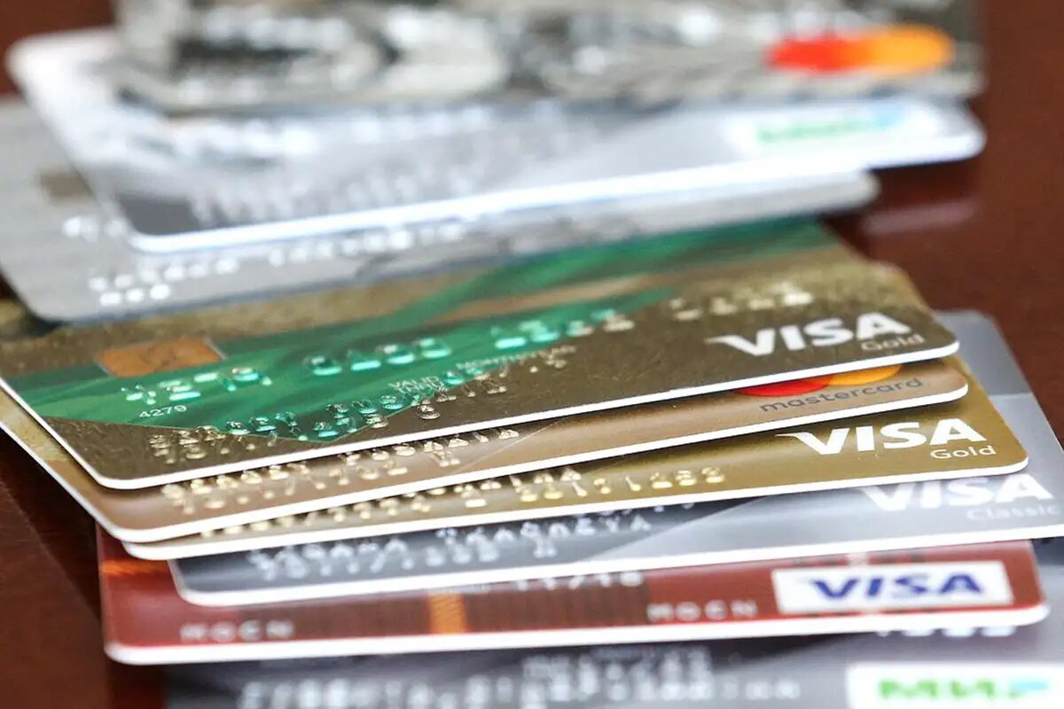    Пластиковые карты. © Сайт Госдумы РФ