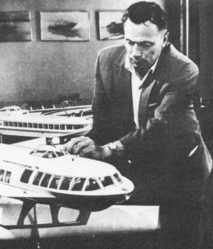 Ростислав Алексеев 