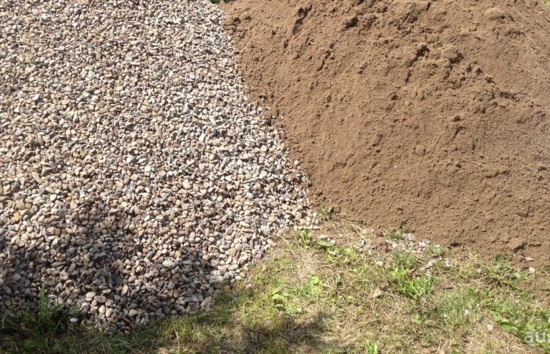 Доставка песка и щебня