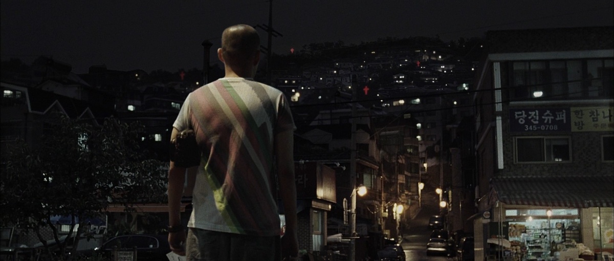 Съёмки в основном проходили в квартале Манвон сеульского района Мапхо - том же самом районе, где орудовал настоящий убийца. 