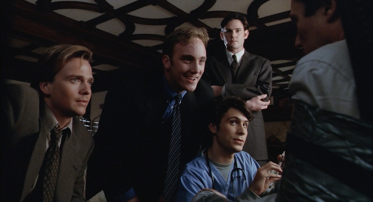 План мамкиных стратегов трещит по швам в первую очередь из-за непродуманности. Мафиози на опыте сходу видит ошибки необстрелянных щеглов. 