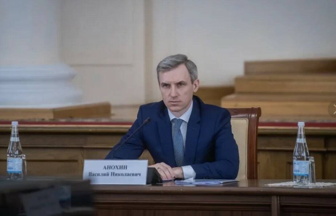 Василий Анохин подчеркнул, что Ахметшин многое сделал для развития Смоленской областиФото: admin-smolensk.ru