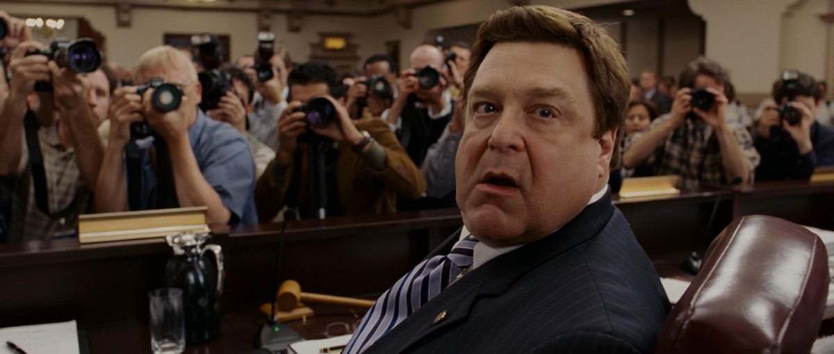 Большая часть игры актёров сводится к тому чтобы в изумлении раскрывать рот. Прямо как в дешёвых немых фильмах. 