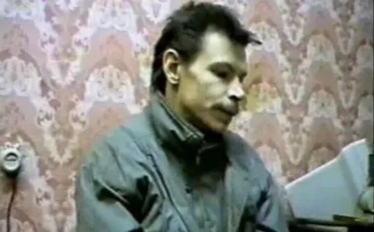 Фото: Телепередача "Криминальная Россия". Истязатель и похититель - Александр Николаевич Спесивцев. 