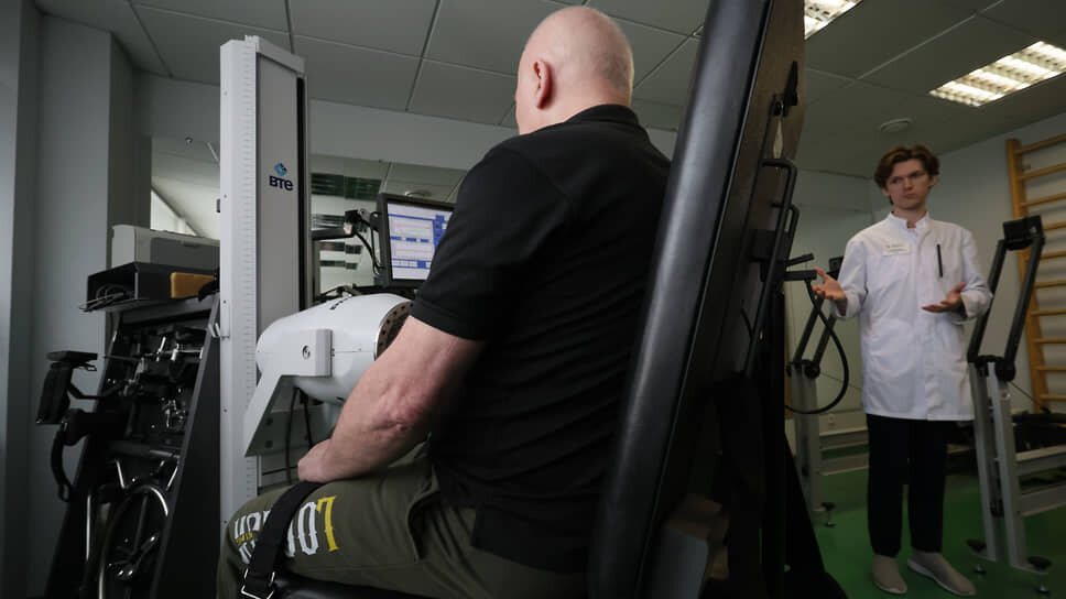 Занятия в тренажерном зале Областного центра реабилитации инвалидов, где прошел Всероссийский координационный совет уполномоченных по правам человека .📷Фото: Марина Молдавская / Коммерсантъ