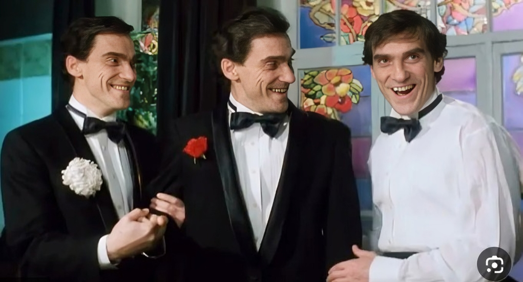 на фото Валерий Гаркалин в роли трех братьев-близнецов