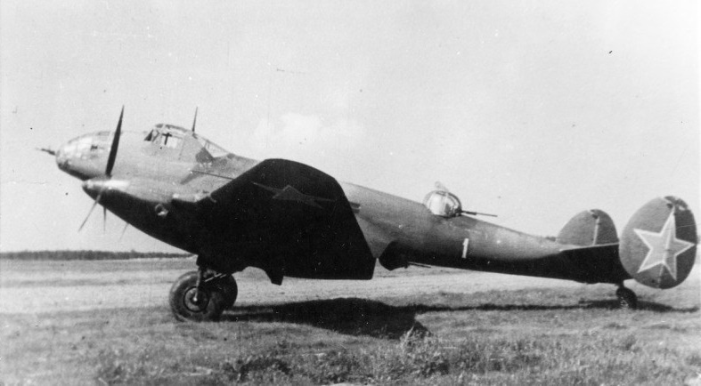 Бомбардировщик Ер-2, созданный на базе самолёта "Сталь-7", спроектированного Бартини. Сам авиаконструктор в его создании непосредственного участия принять не смог, ибо находился в заключении, но Ер-2 почти полностью скопировал "Сталь-7"