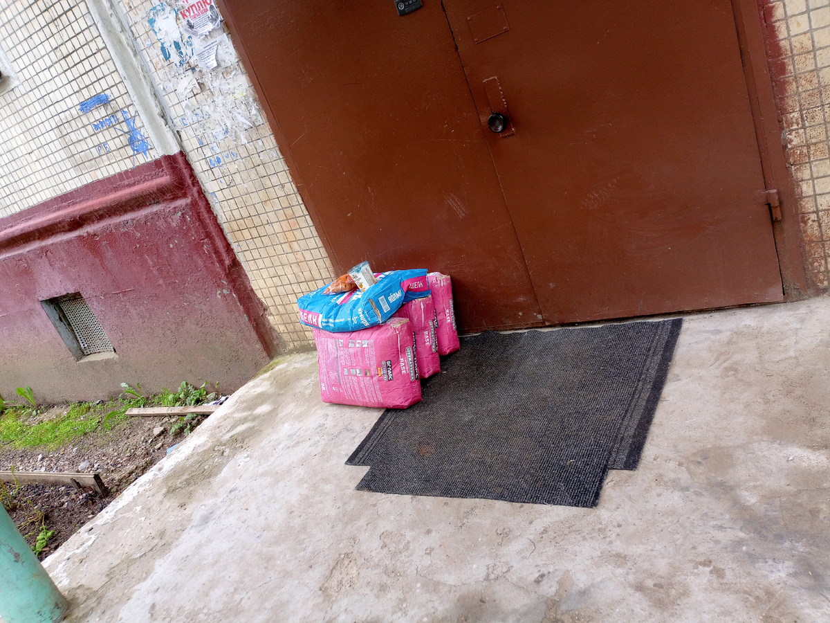 И мешок шпаклёвки, которой так хочется скорей всё замазать