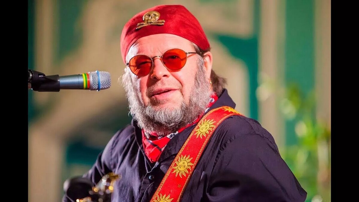 Алиса не знала своего отца до 14 лет