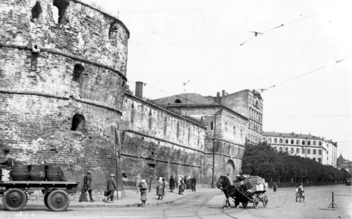 Космодамианские ворота