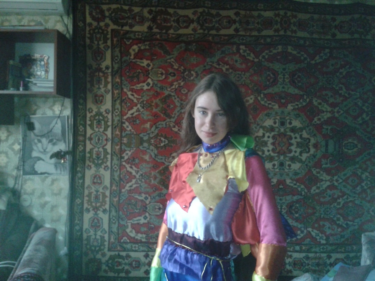 Ориби Каммпирр. Авторский костюм, сделанный под вдохновением от Чародеек, уже не угадывается ничего от оригинала, все костюмы из данного альбома утеряны © Copyright: Ориби Каммпирр