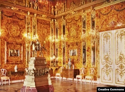 Исчезновение «Янтарной комнаты»: Куда пропал шедевр, похищенный нацистами?