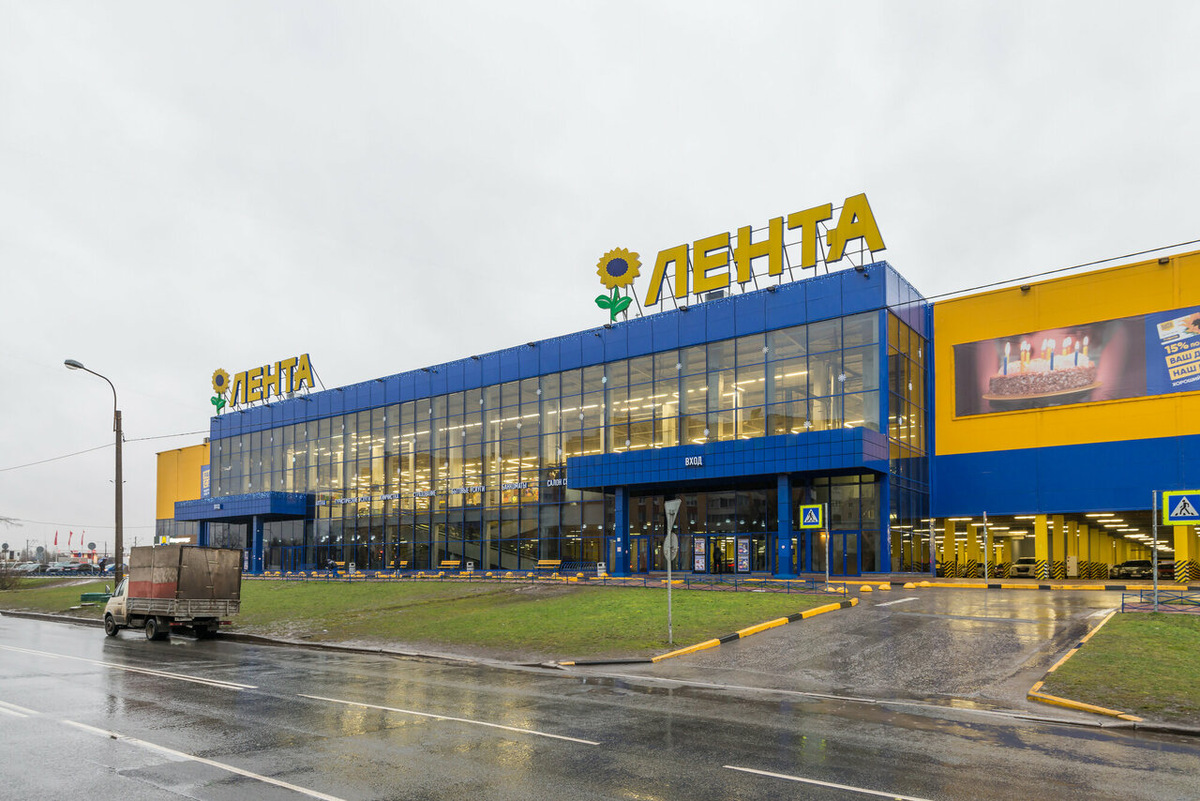 Лента на пр. Обуховской Обороны в СПб. Источник: Яндекс.Картинки