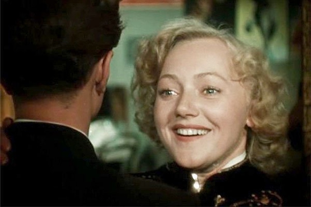   Людмила Касаткина, кадр из фильма «Укротительница тигров» (1954, Ленфильм)