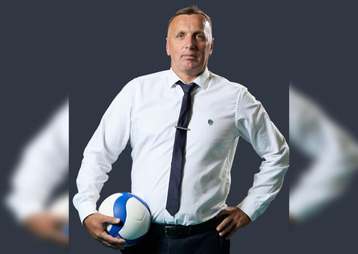 Олег Ляпугин: «Наши девушки способны показывать в играх дерзкий спортивный характер и выгрызать победу в, казалось, проигранной встрече».