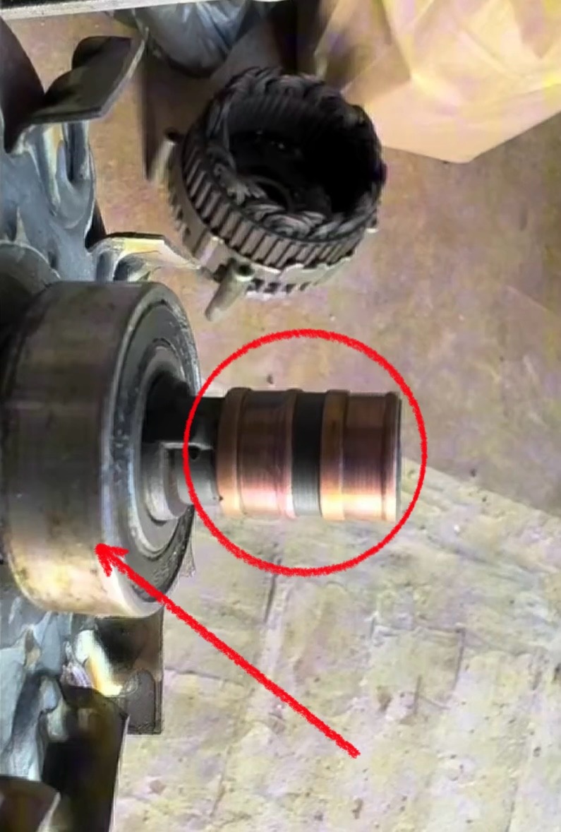 Старый коллектор и подшипник 