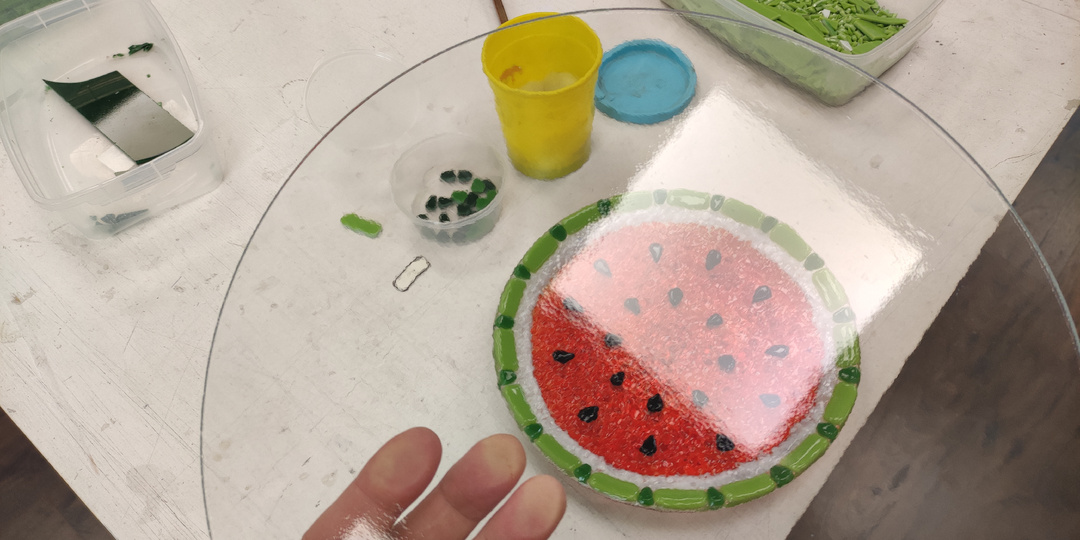 Как вырезать идеальный круг ВНУТРИ стекла при помощи мёда: метод самого известного московского домушника Бориса Венгровера