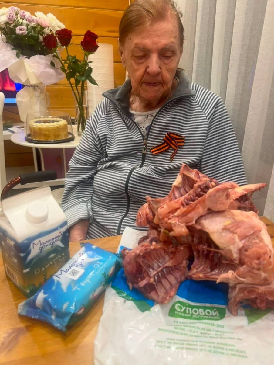 В подарок знатные "скелеты"...