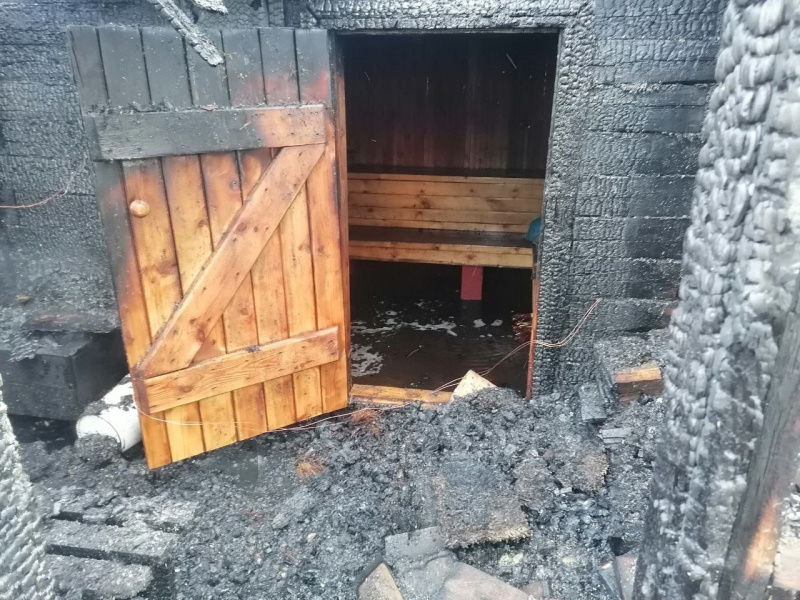    Частная баня сгорела в СямозероГоскомитет Карелии по ОЖ и БН