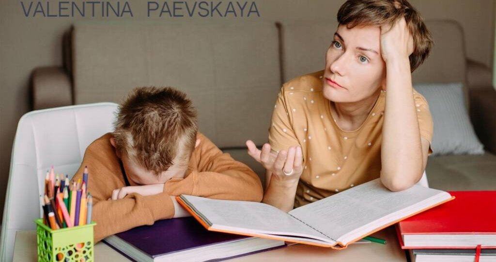Нельзя делать уроки вместе с ребенком. Психолог объяснила, почему