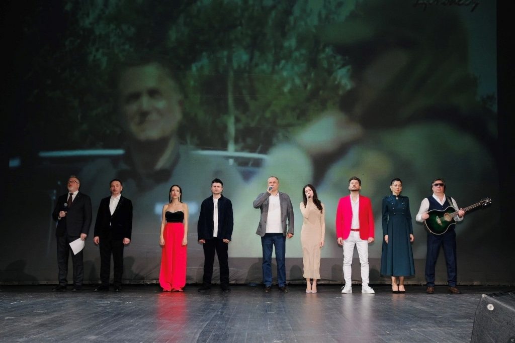    фото правительство РО Редактор