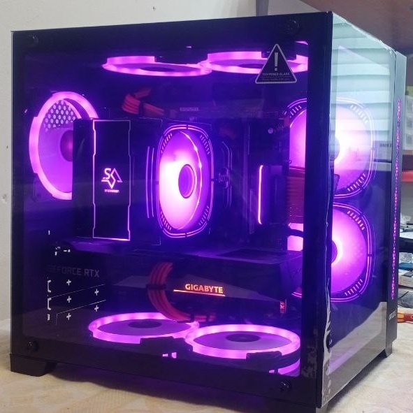 Мой домашний компьютер) Постепенно апгрейдится и становится лучше, чтобы идти в ногу со временем (тянуть игрушки).