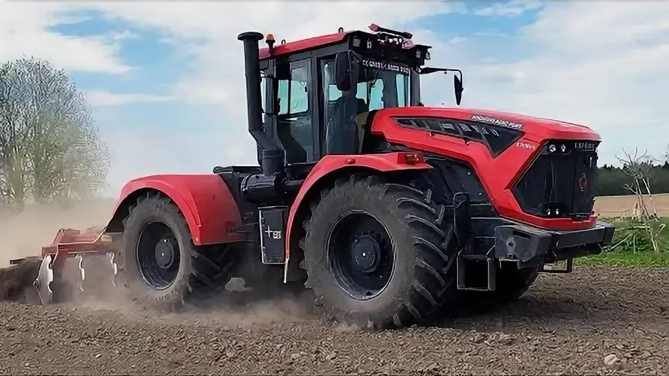 Кировец с автопилотом, из открытых источников