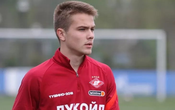    Шитов высказался о возвращении в «Спартак», «Локомотив» выбрал нового форварда, Вендел вывез из России 10 чемоданов Фото #1