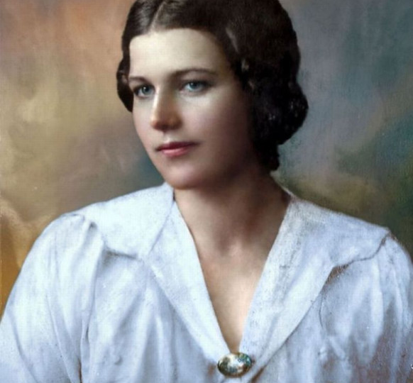 Самая красивая женщина Октября 1917-го