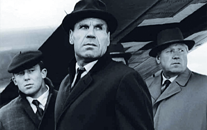 Кадр из многосерийной киноленты "17 мгновений весны" (1973).