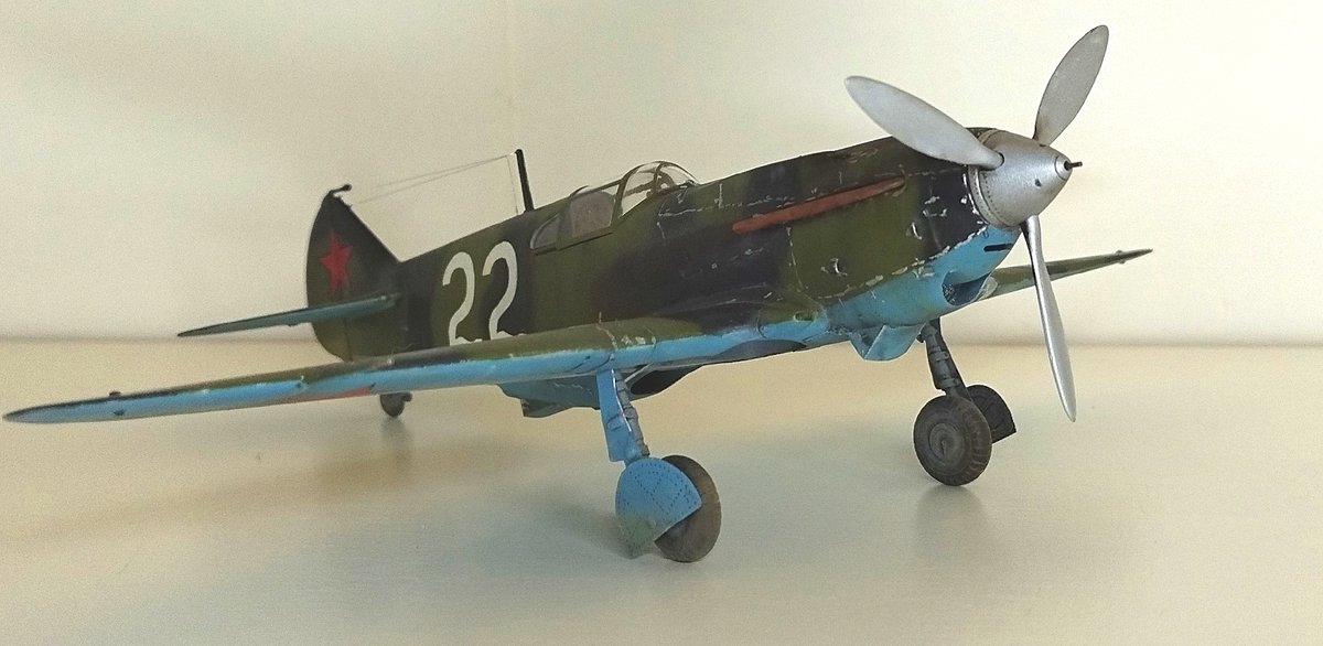 Стендовая модель советского истребителя ЛАГГ-3. Производитель "ICM". Масштаб: 1/48. Автор: Игорь Денисов (г.Караганда) © 2025 год. Листайте вправо 👉 чтобы увидеть больше