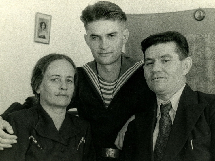     Алма-Ата, март 1953. Отпуск