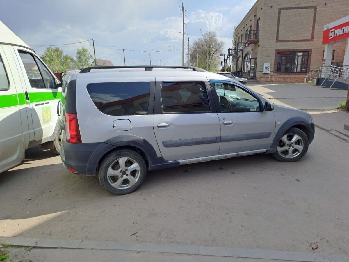 Автомобиль могли продать за долги