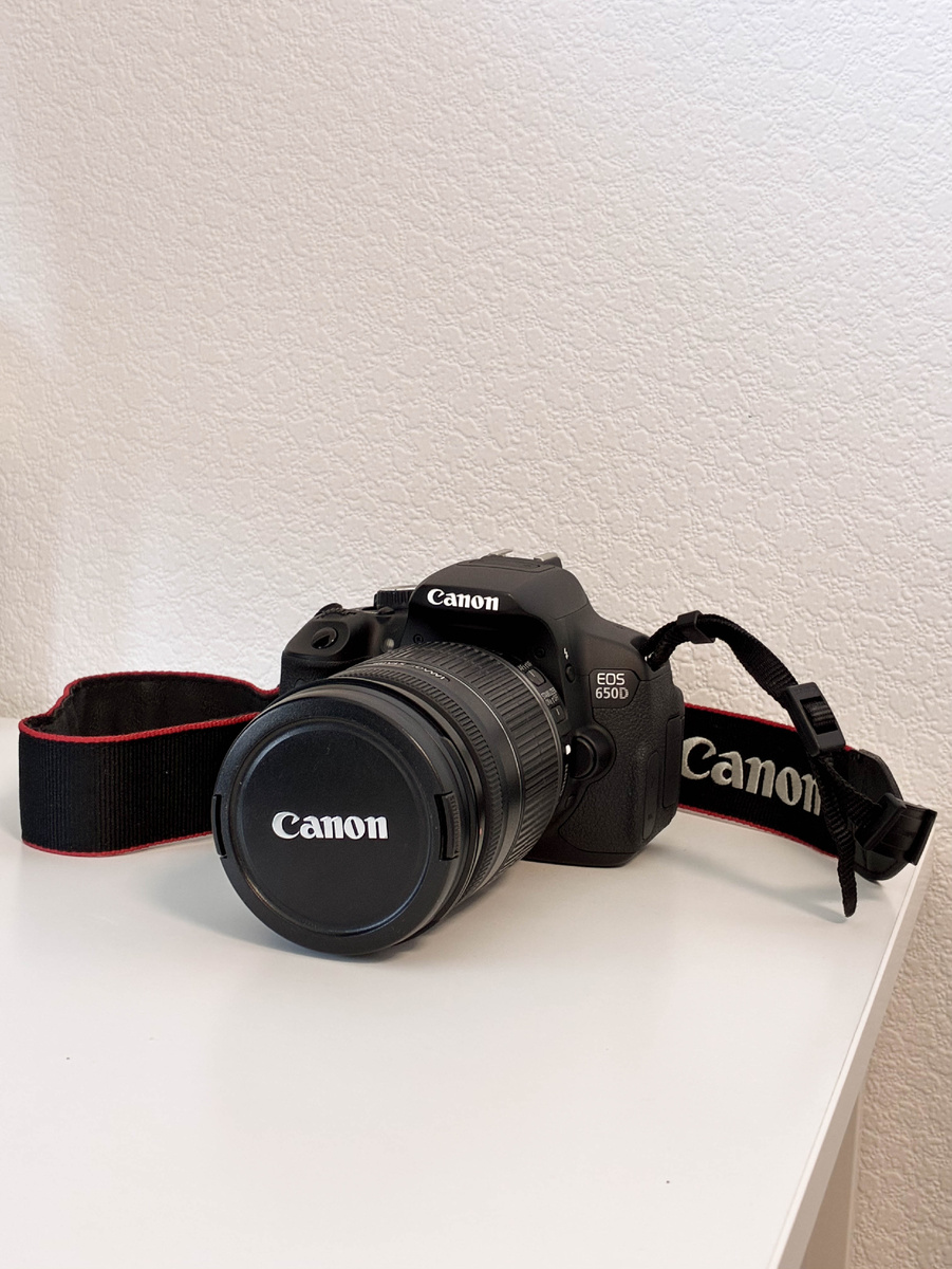 Камера Canon EOS 650D 