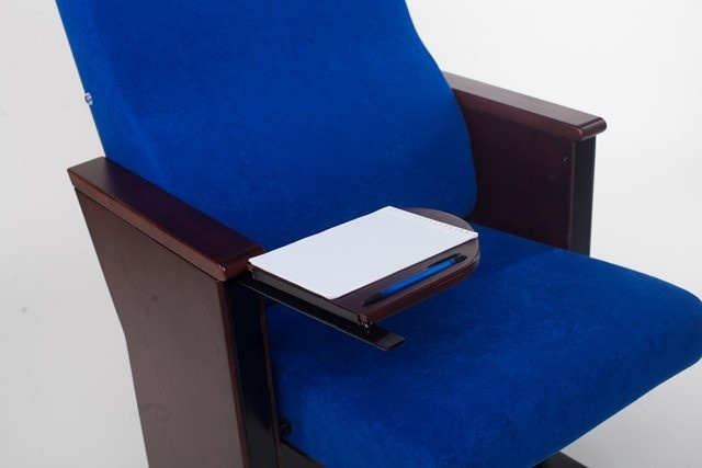 Кресло со столиком