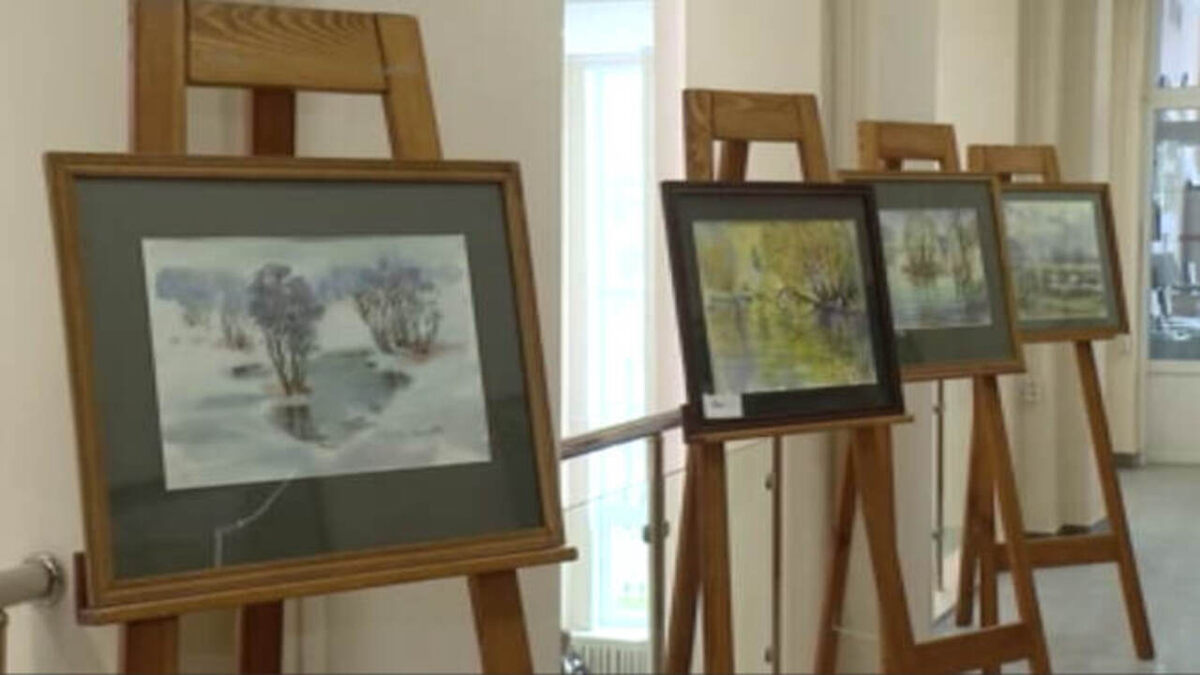    В Курске открылась выставка картин Валерия Цымбулова "Пастель и акварель"