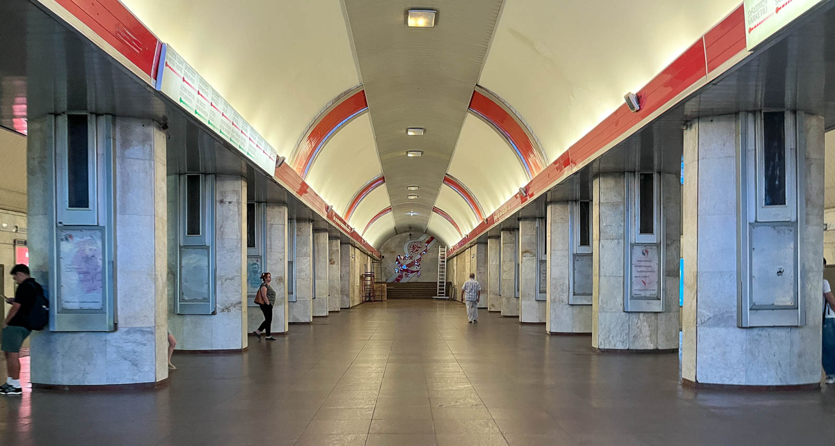 Тбилиси. Станция метро "Площадь республики"