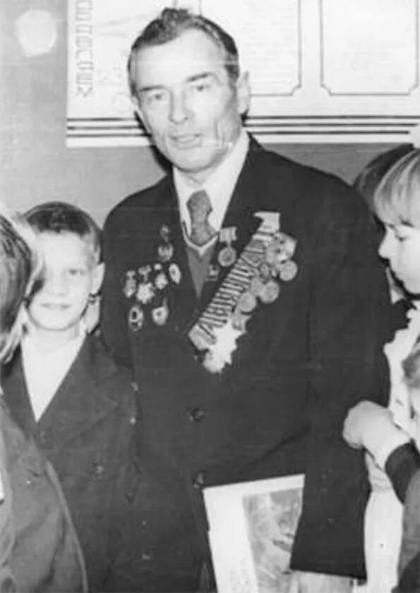 Любим Константинович или просто дядя Люба. 