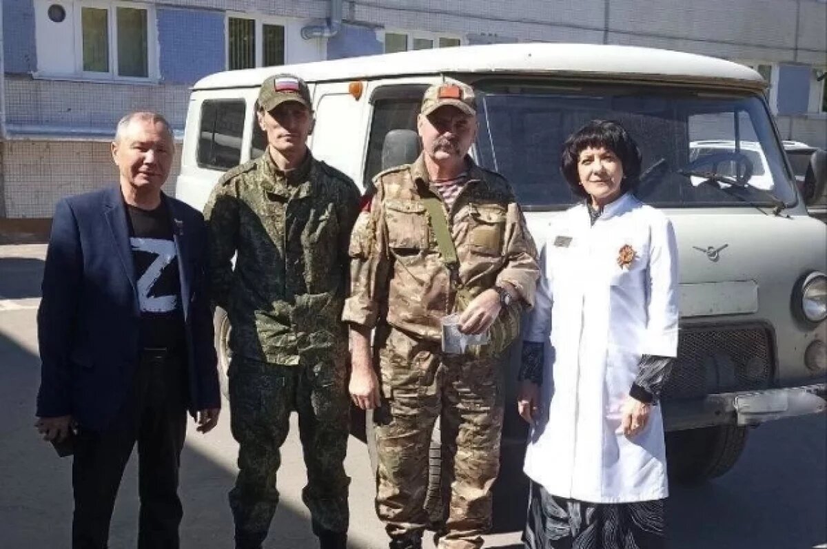    Ульяновский центр профпатологии передал в зону СВО автомобиль УАЗ