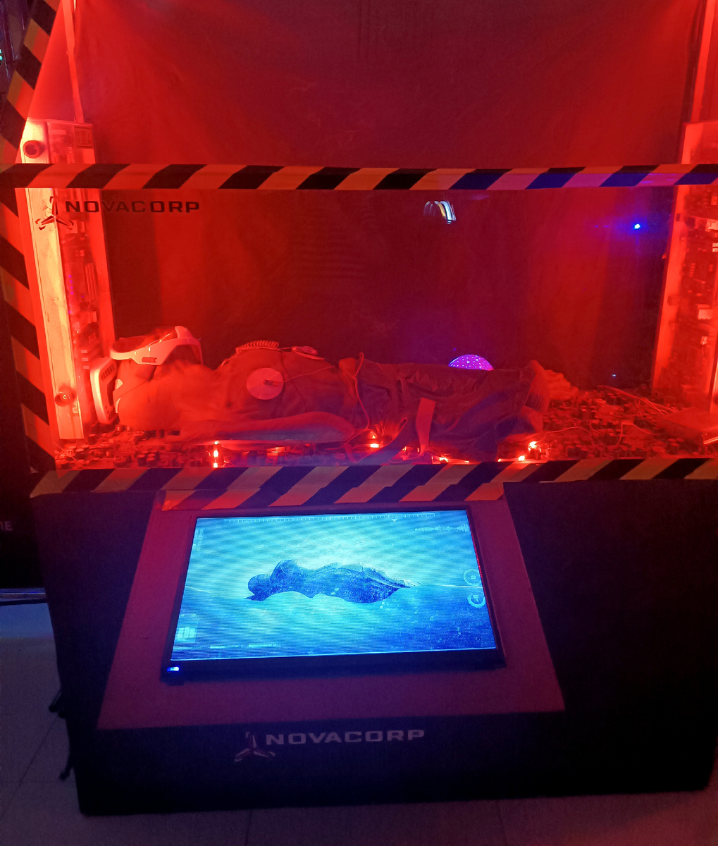 Здесь и далее фото автора с выставки инопланетян в ТРЦ "Акварель"