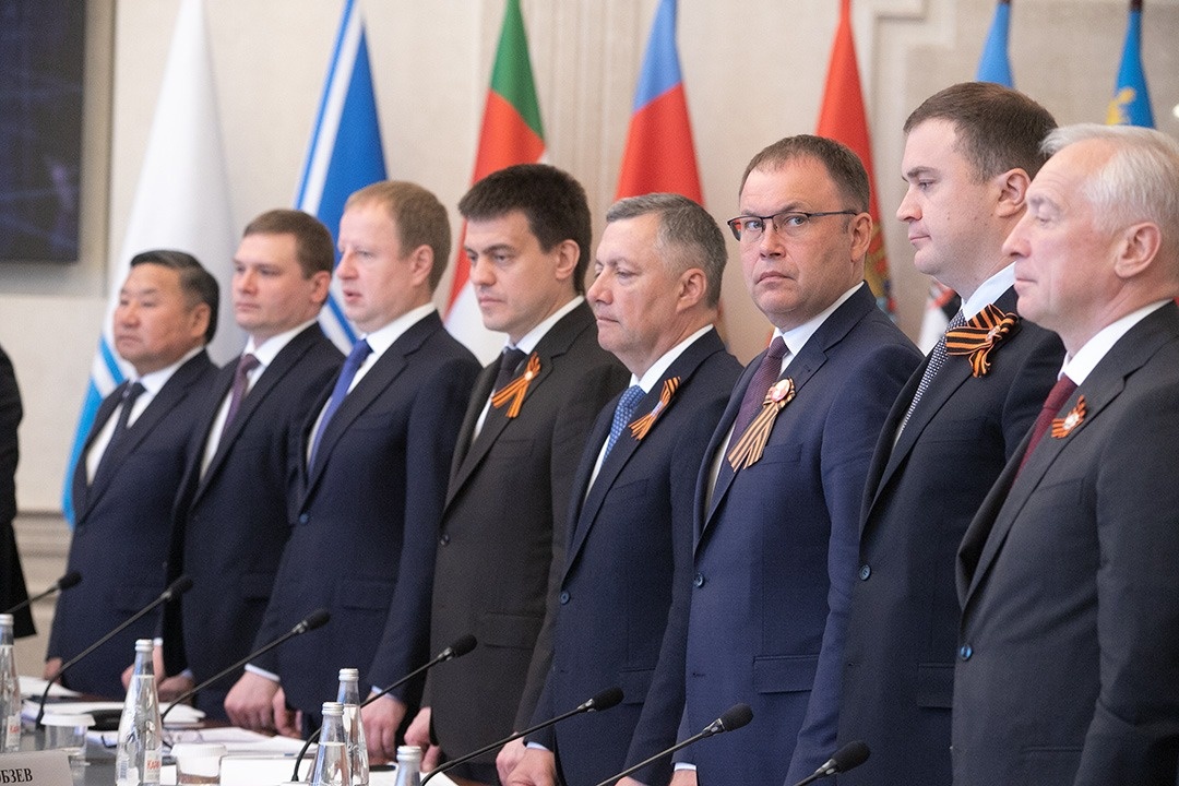    Губернаторы сибирских регионов собрались в Новосибирске для участия в заседании Совета при полномочном представителе президента РФ в Сибирском федеральном округе. Фото: Михаил Периков
