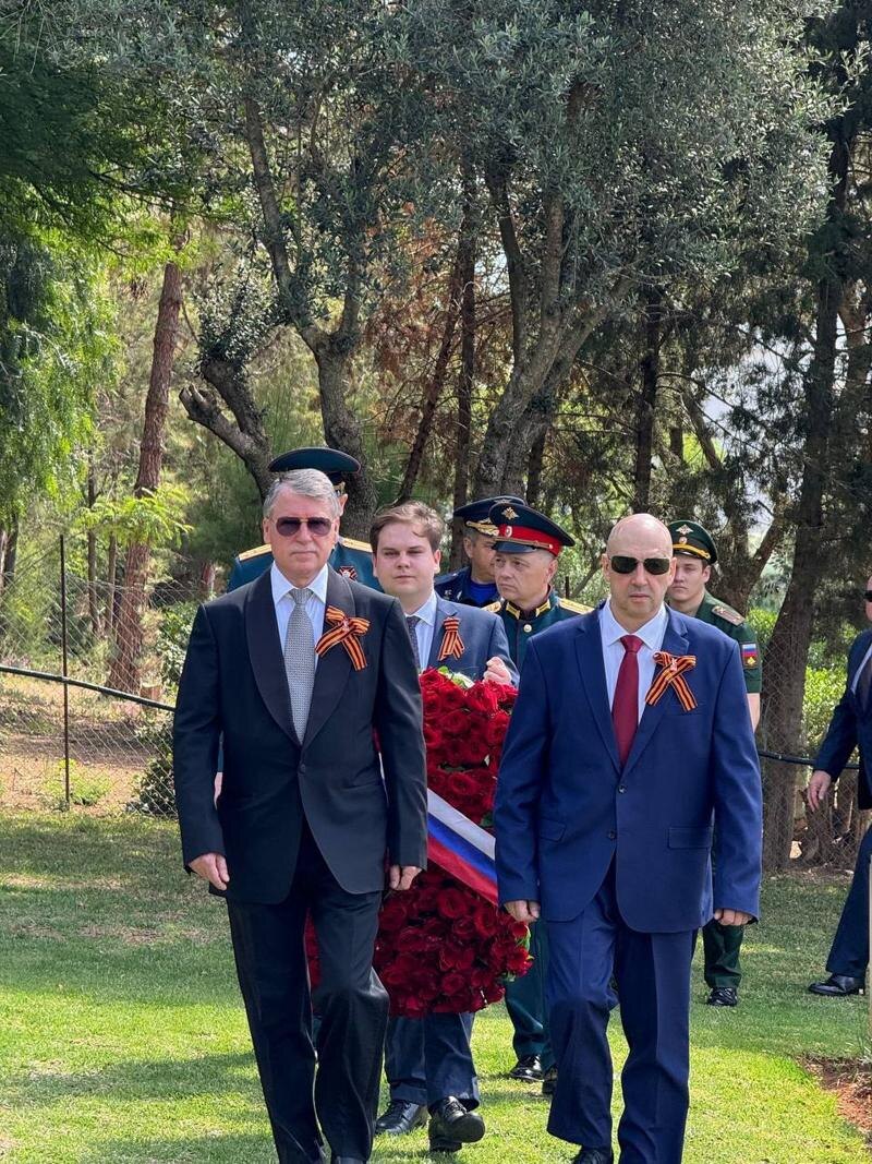    Суровикин - старший группы российских военспецов