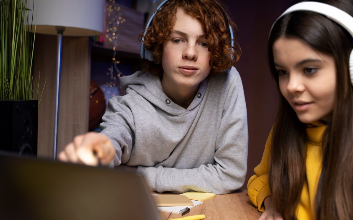    «Авито» запустил тренажер технологии защиты в интернете для школьников Фото – ru.freepik.com