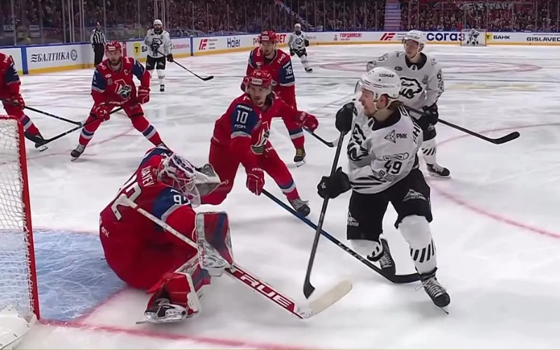 Матч Локомотив - Трактор