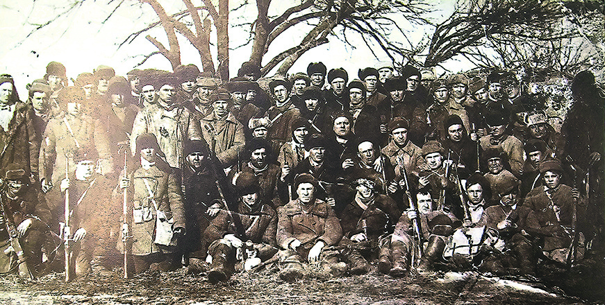 Биться до последнего: летопись Азовских партизан