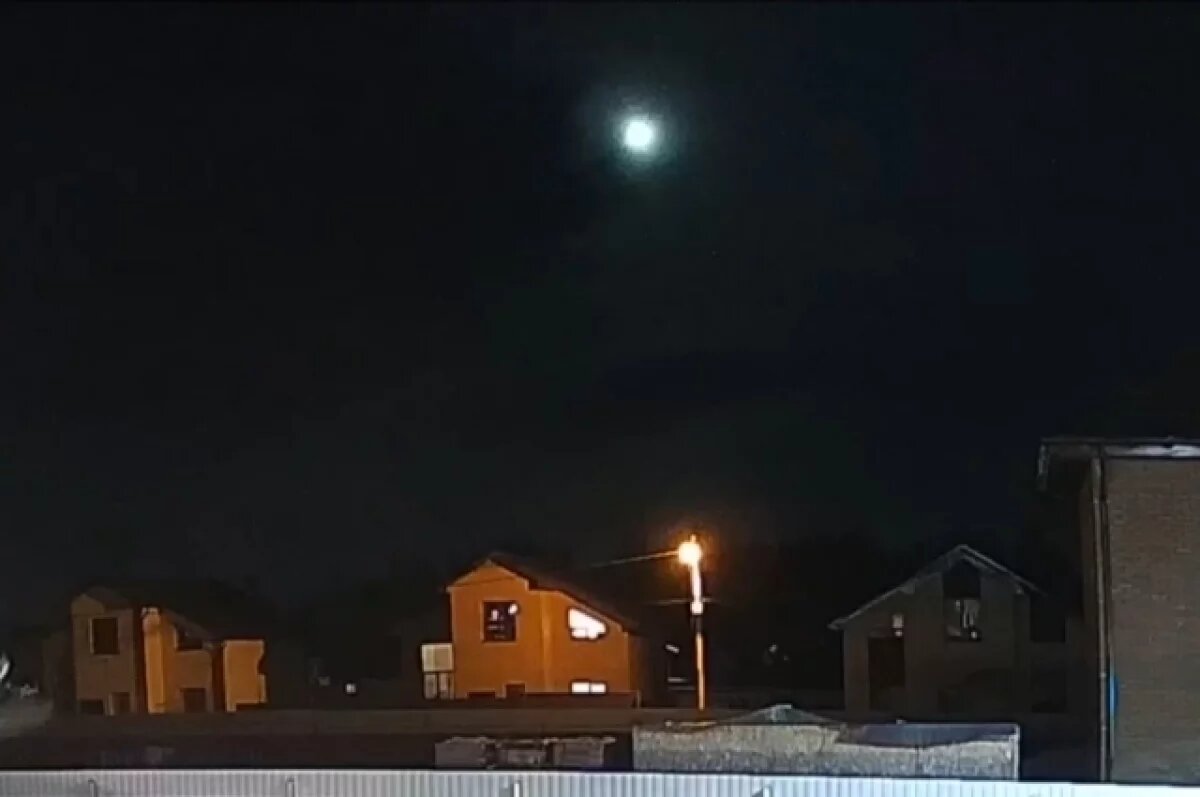    Светило, да погасло.