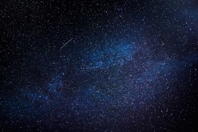    Метеоры редко долетают до Земли.