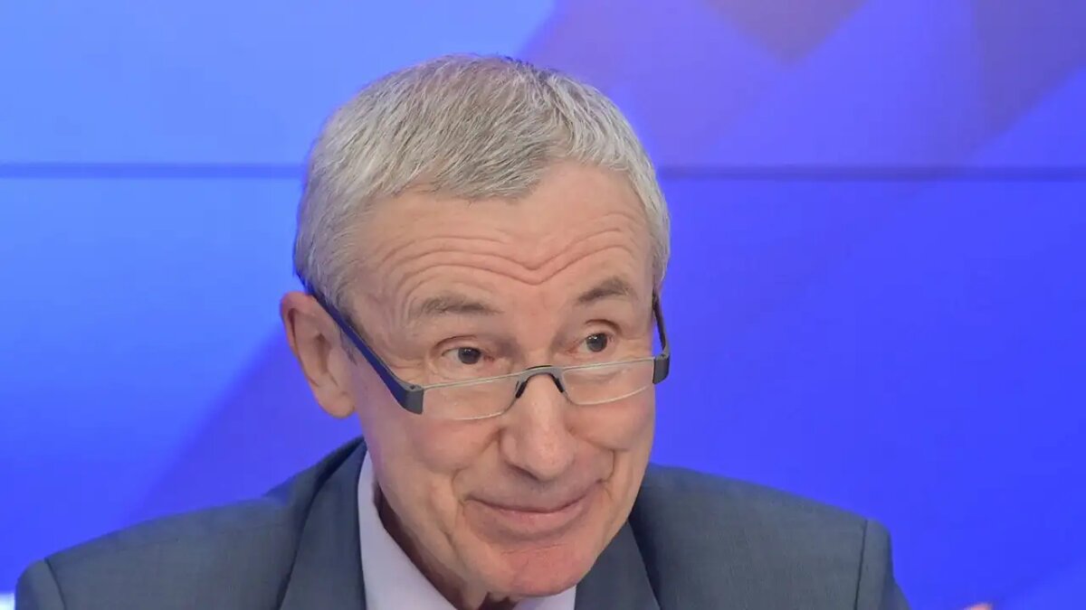    Заместитель председателя Комитета Совета Федерации Федерального Собрания РФ по международным делам Андрей Климов.